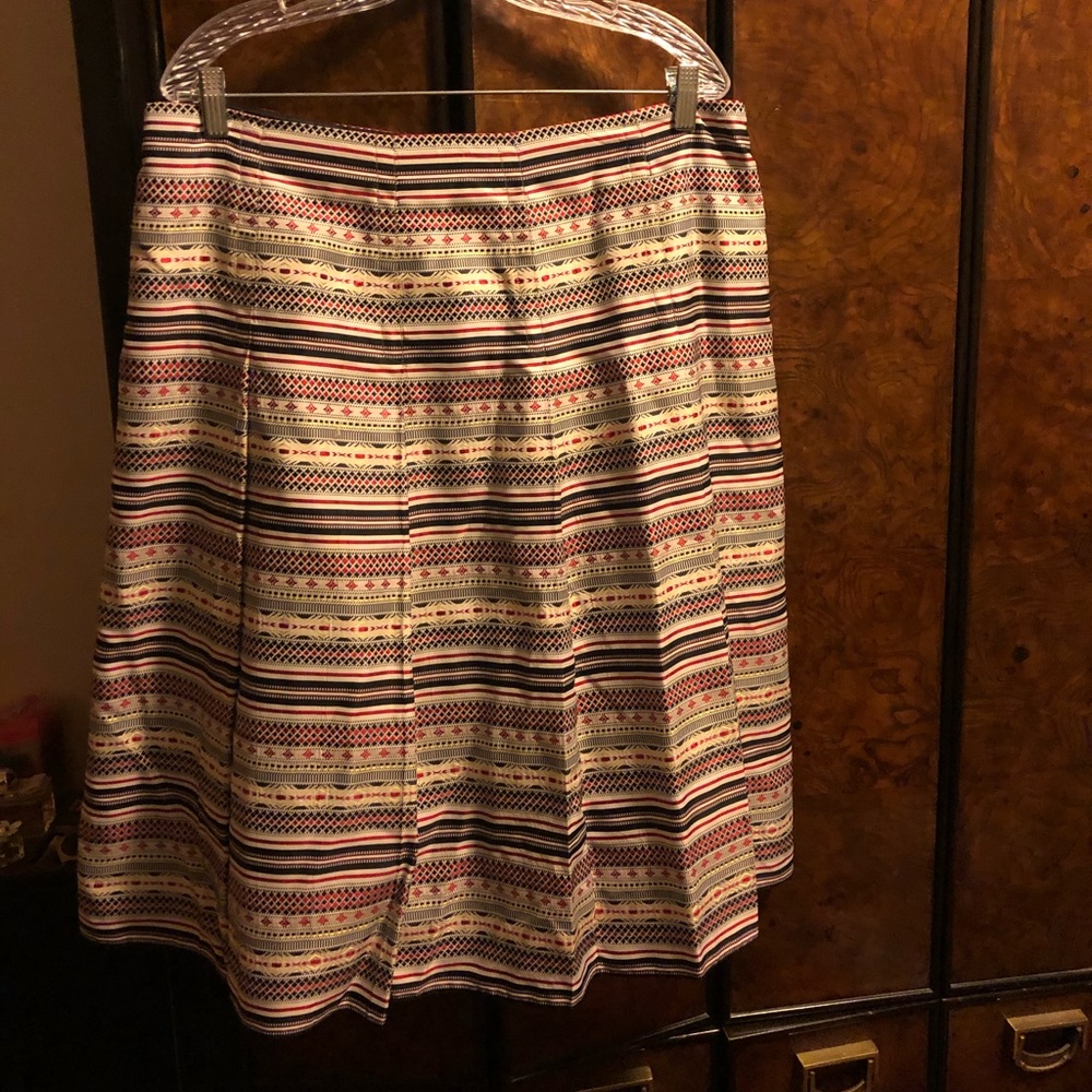 Beautiful pleated midi skirt